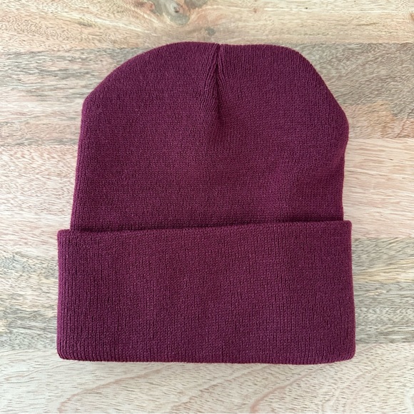 ❌ NEW Taylor Swift Unisex Red “All Too Well” Inspired Embroidered Ribbed Beanie - Picture 3 of 7